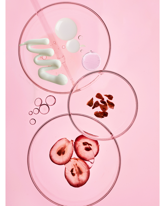 The Importance of Using Both Serum and Cream in Your Skincare Regimen